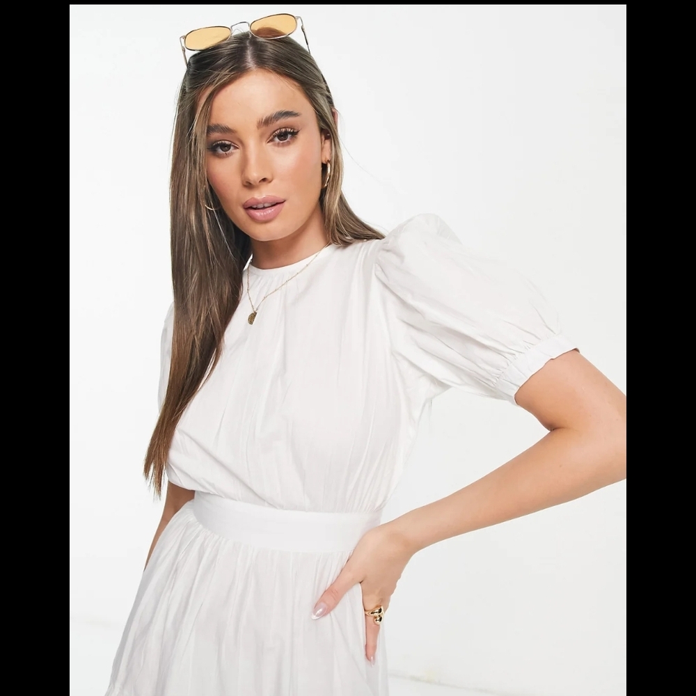 Elegant White Puff Sleeve Dress